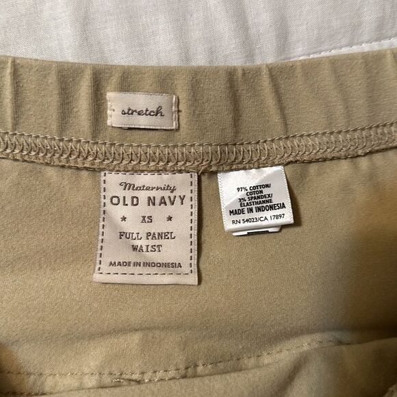 ON XS Full Panel Waist Tan Cotton Maternity Stretch Bermuda Shorts - Picture 10 of 12